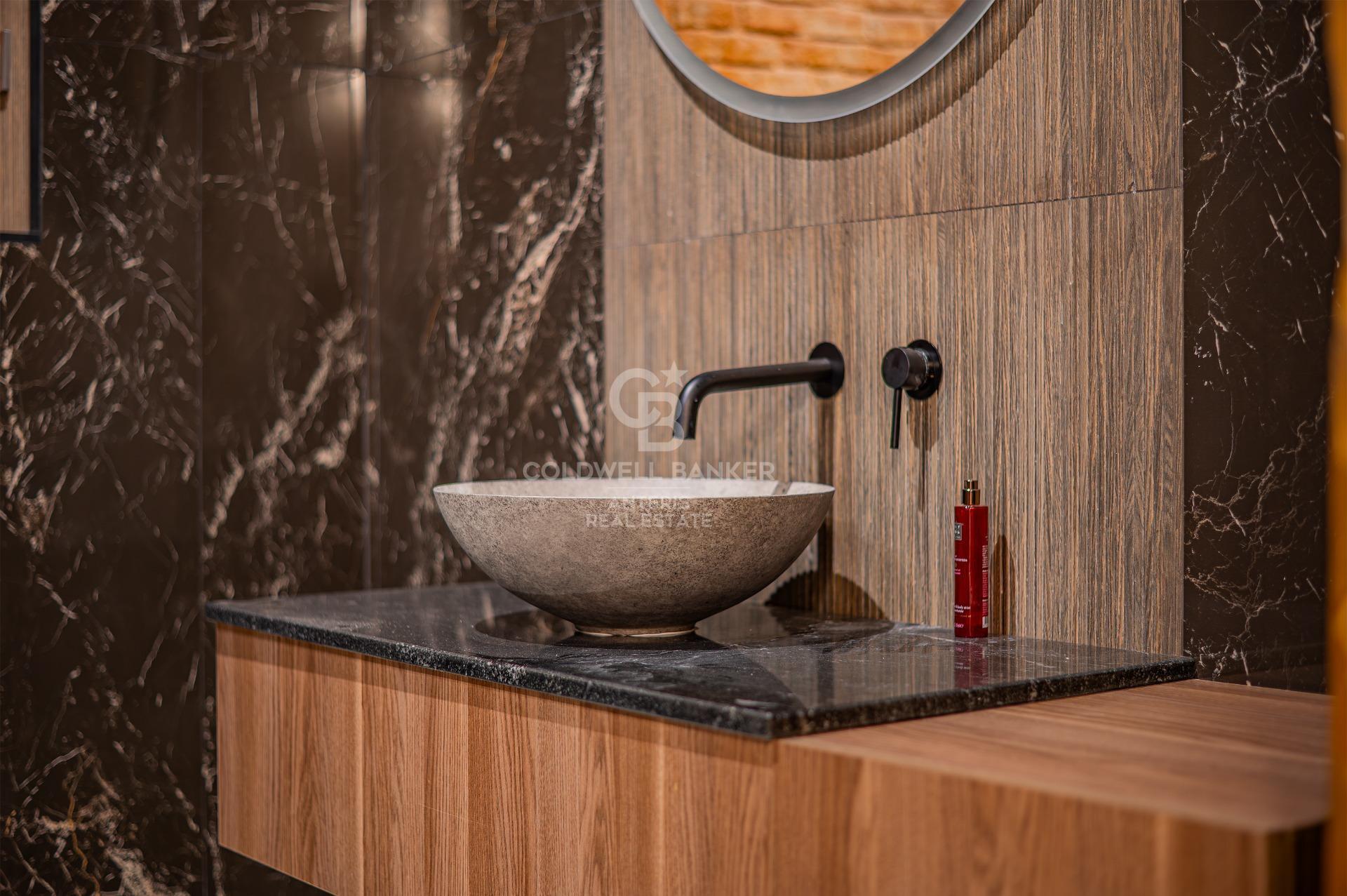 Fully renovated appartment with charm in Eixample Izquierdo