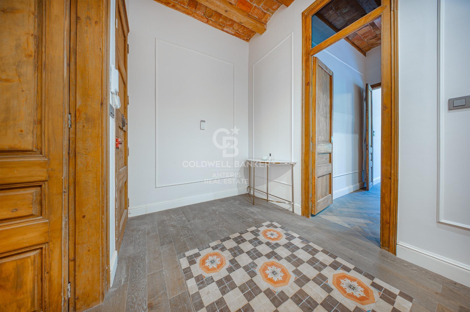 Fully renovated appartment with charm in Eixample Izquierdo