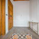 Odnowiony apartament pełen uroku w Eixample Izquierdo
