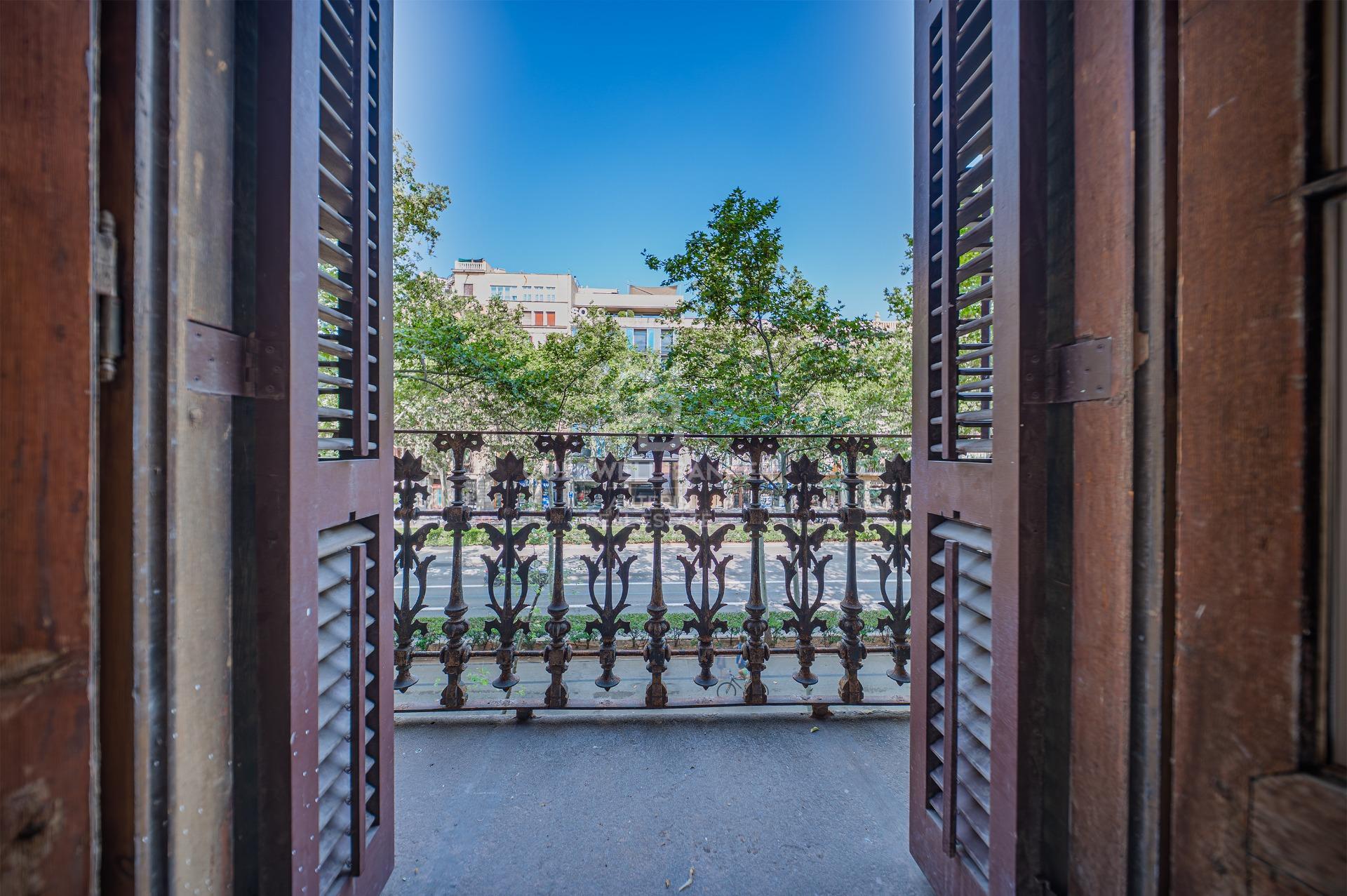 Fully renovated appartment with charm in Eixample Izquierdo