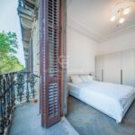 Odnowiony apartament pełen uroku w Eixample Izquierdo