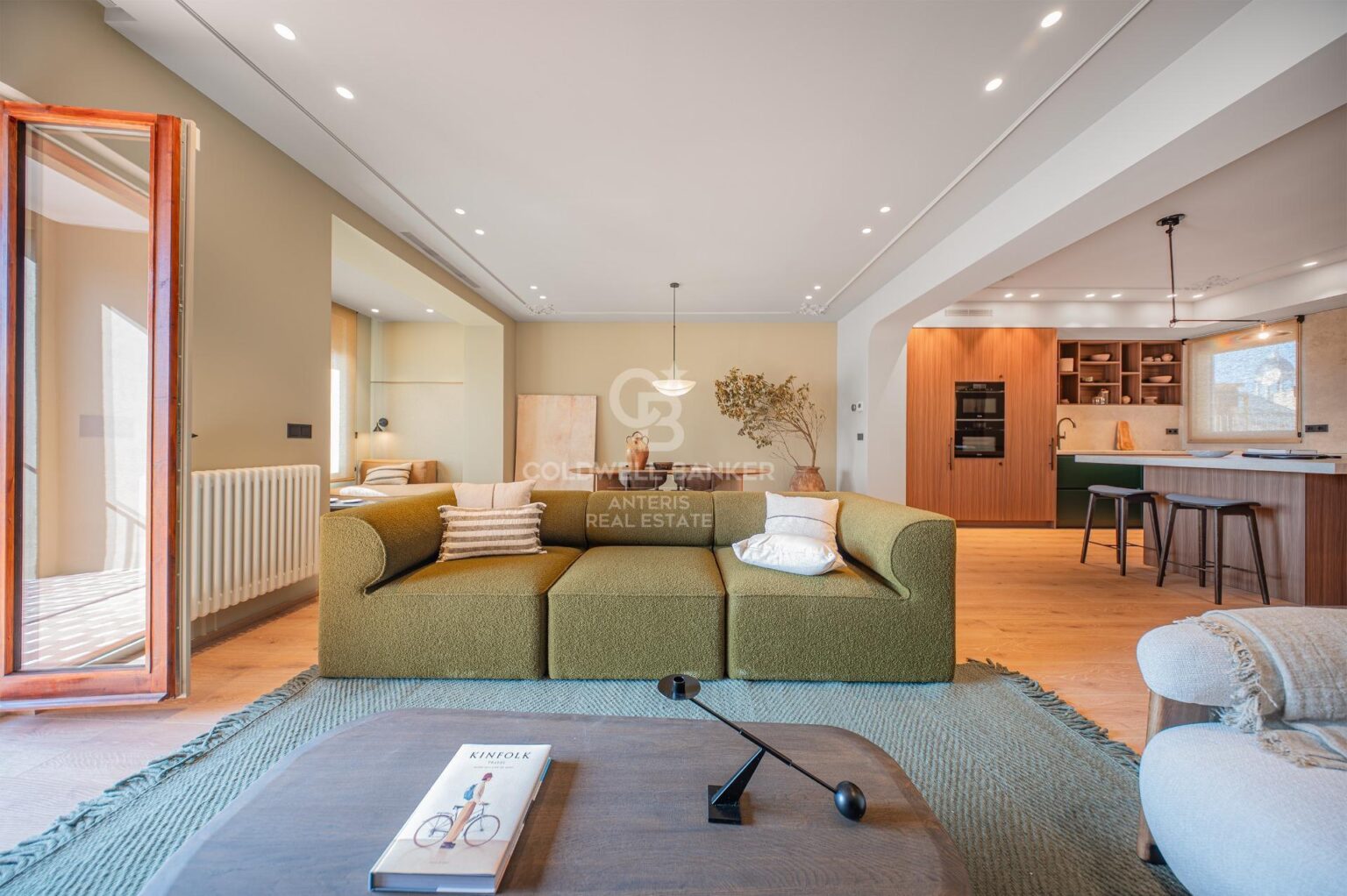 Brand new refurbished penthouse in a prime location in the centre of Barcelona