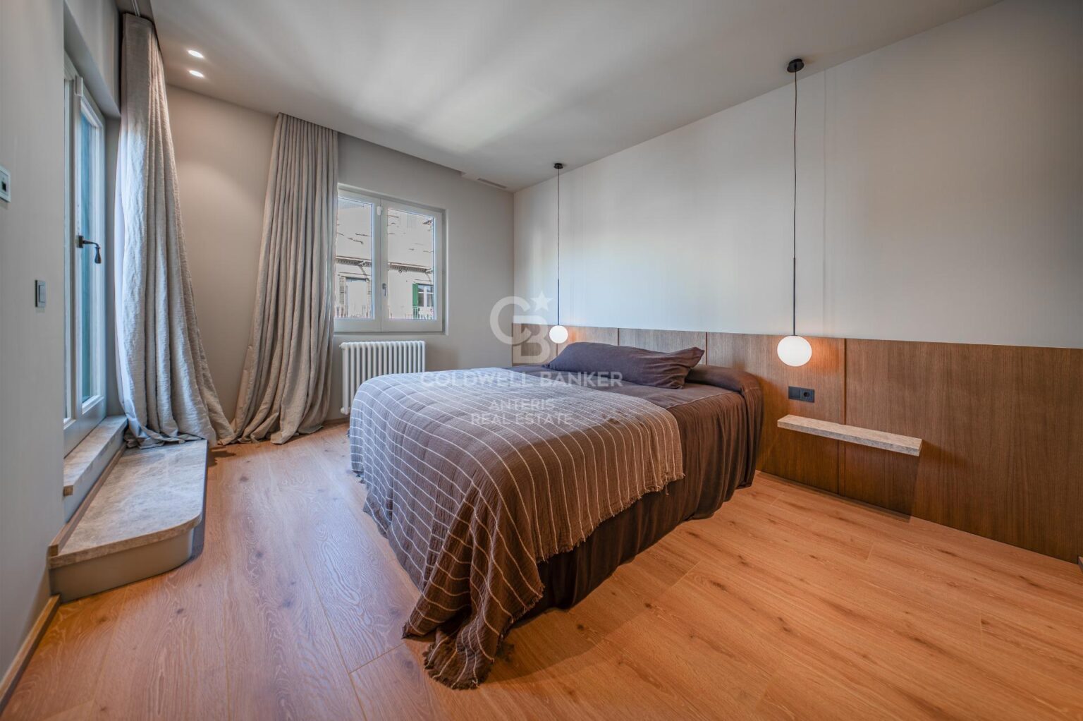 Brand new refurbished penthouse in a prime location in the centre of Barcelona