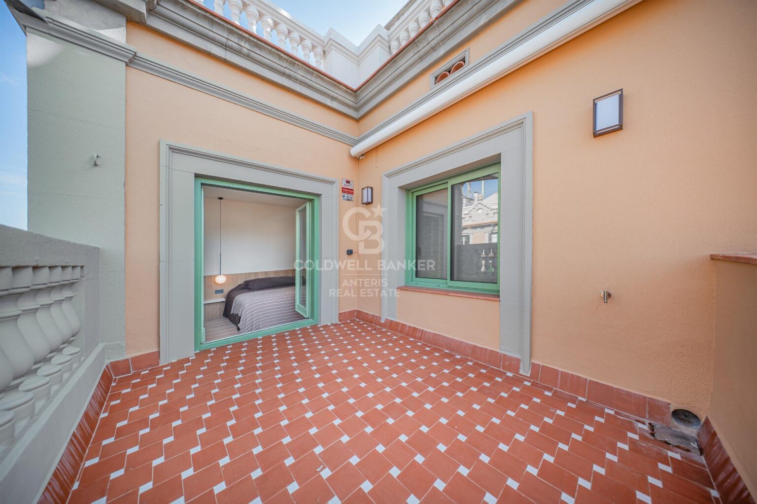 Brand new refurbished penthouse in a prime location in the centre of Barcelona