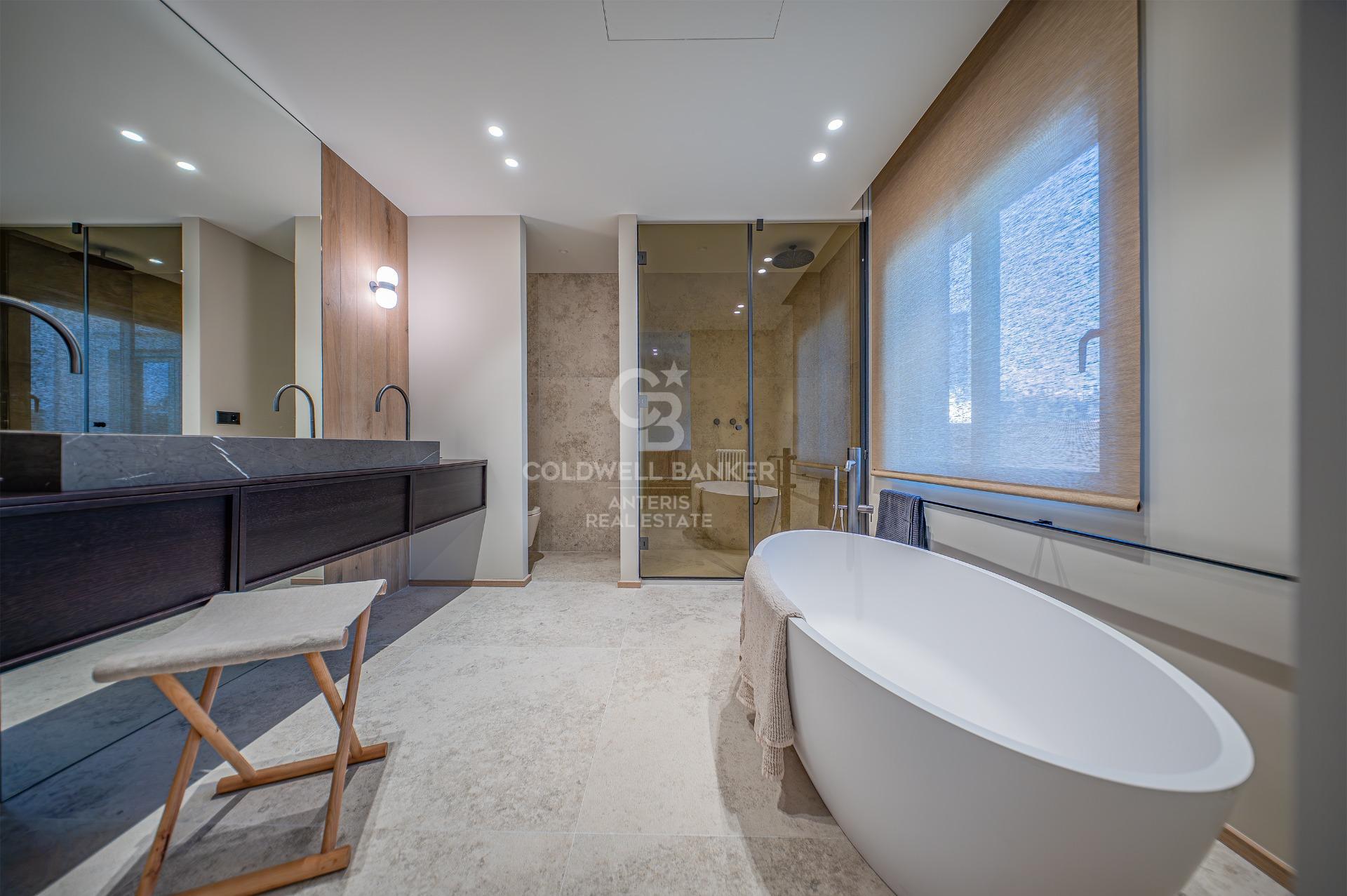 Brand new refurbished penthouse in a prime location in the centre of Barcelona