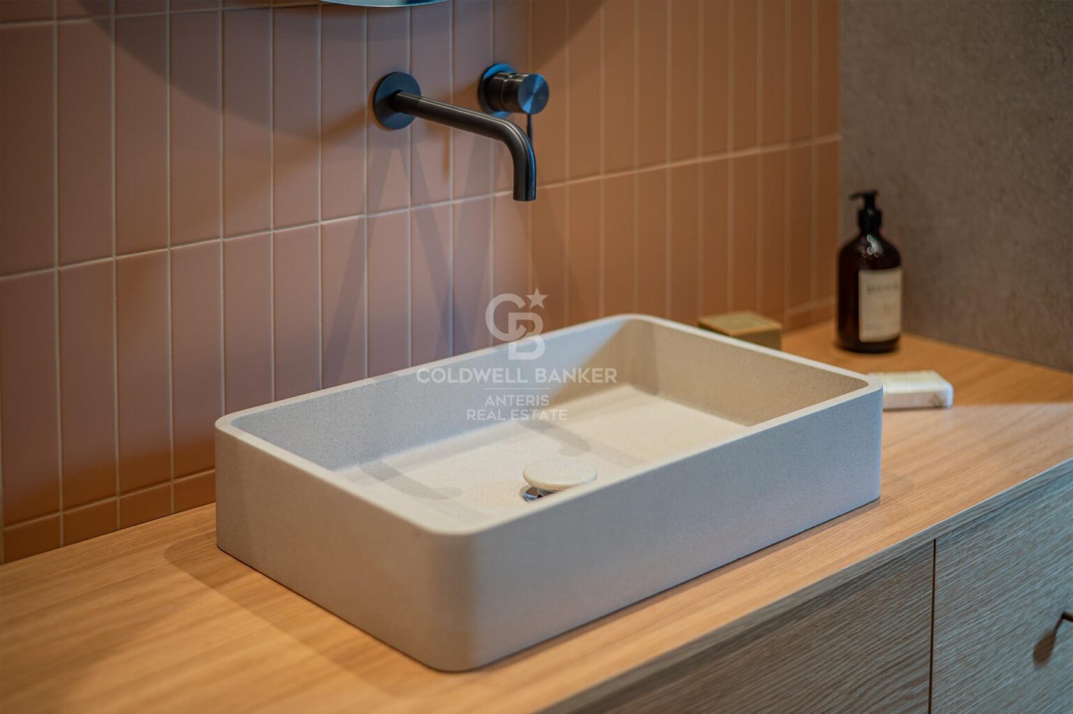 Brand new refurbished penthouse in a prime location in the centre of Barcelona