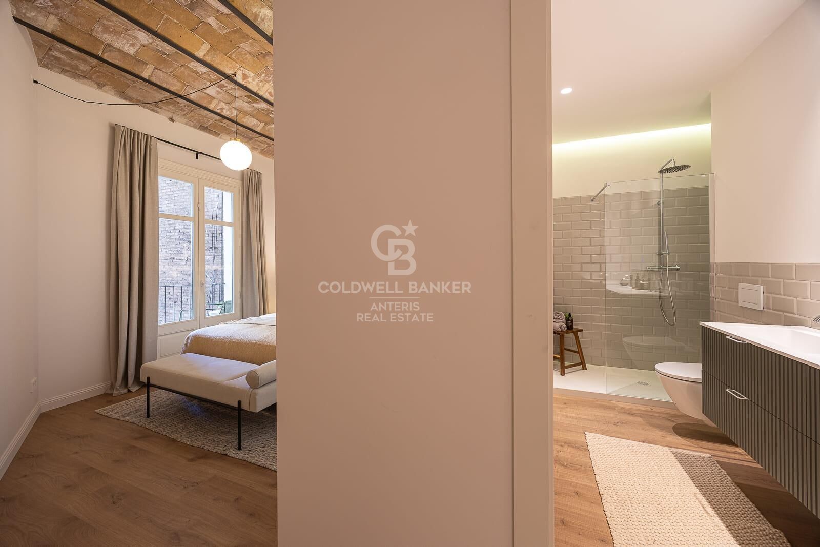 Ekskluzywny apartament w okazałym budynku w dzielnicy La Dreta de l’Eixample