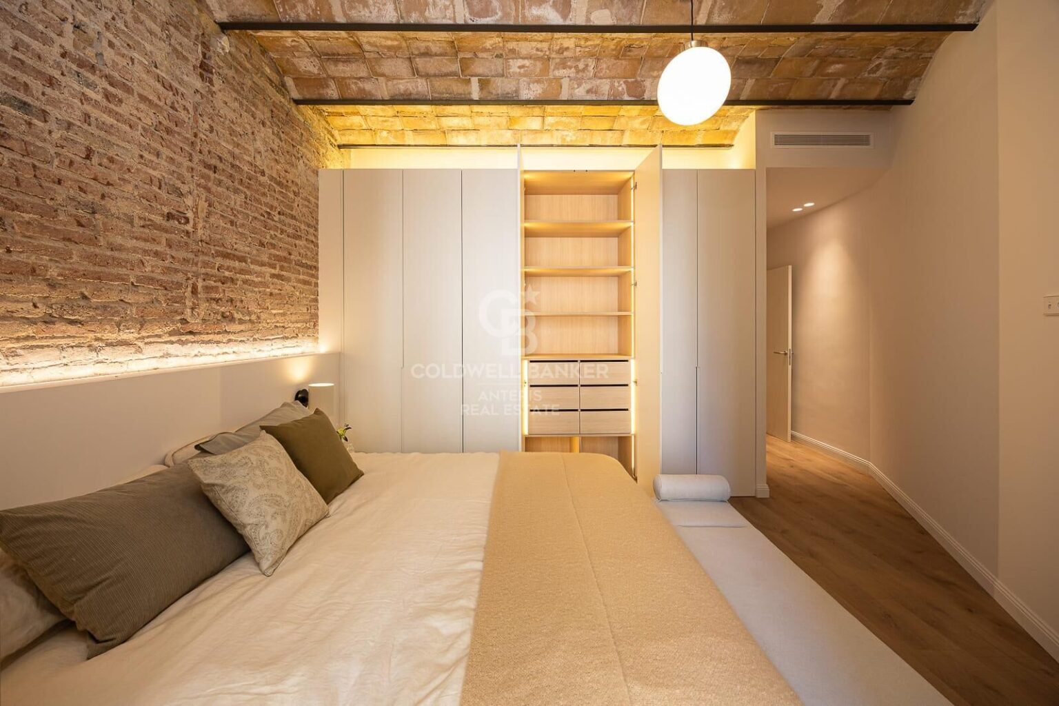 Exclusivo piso en finca regia en La Dreta de l’Eixample
