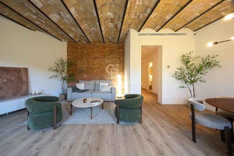 Exclusivo piso en finca regia en La Dreta de l’Eixample