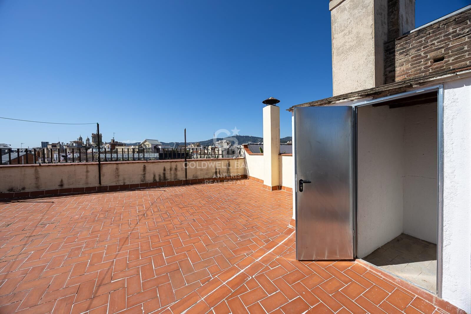 Ekskluzywny apartament w okazałym budynku w dzielnicy La Dreta de l’Eixample