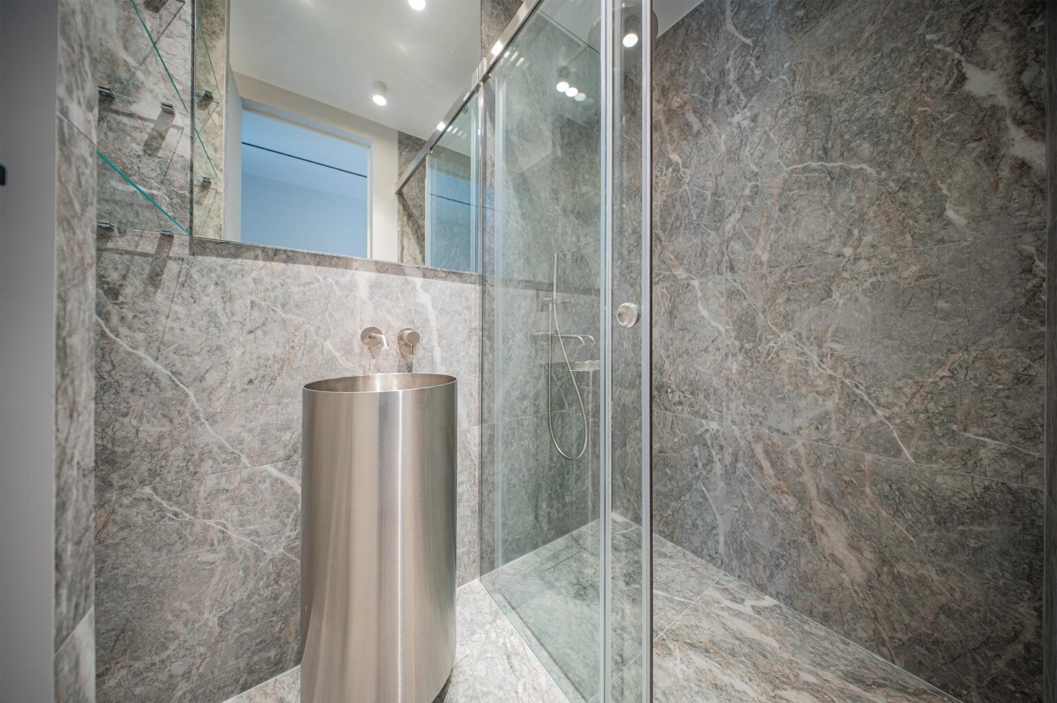 Prestiżowy apartament z wyrafinowanym designem w Pedralbes