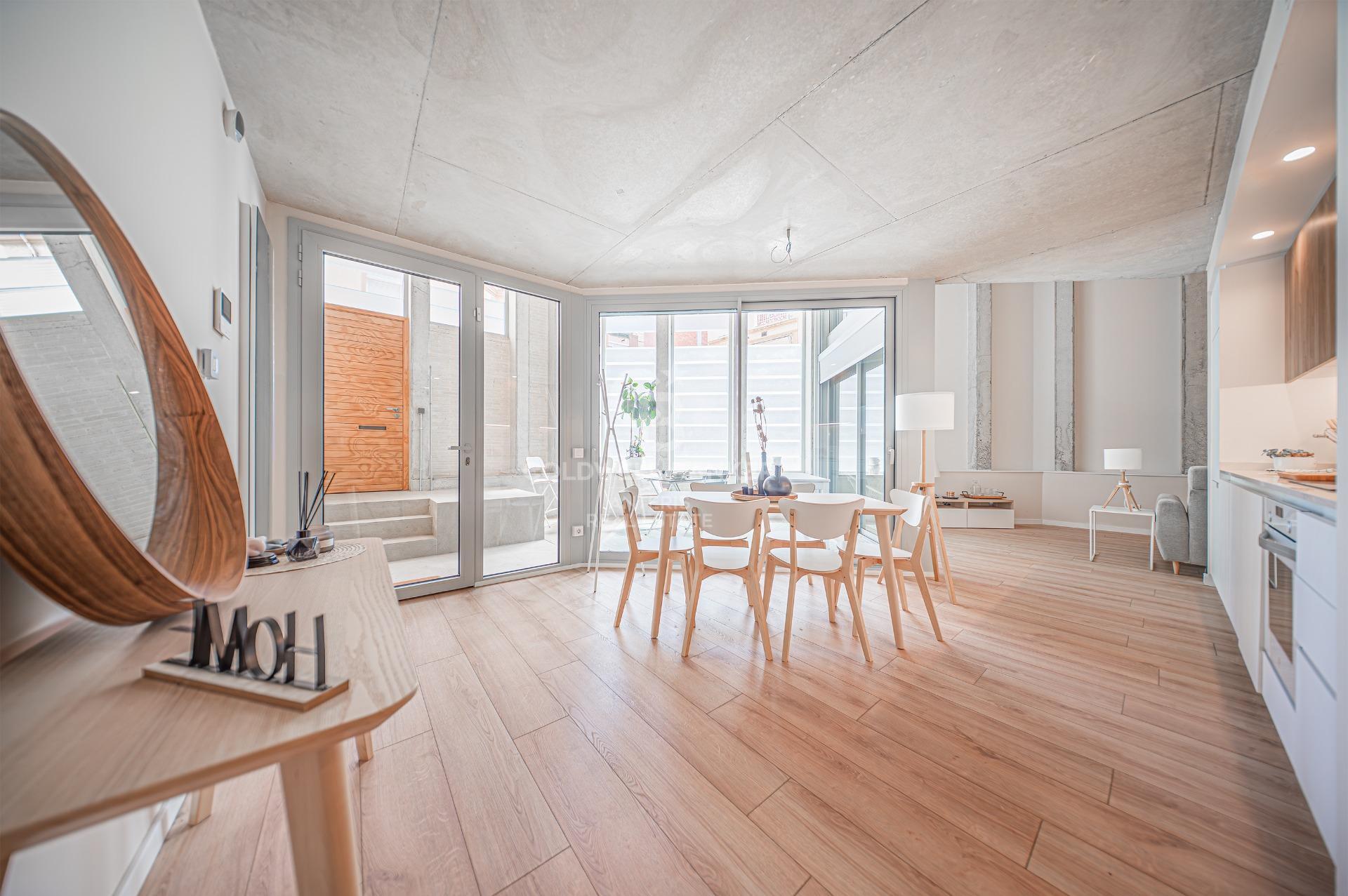 Nowoczesny duplex w ekologicznym budynku