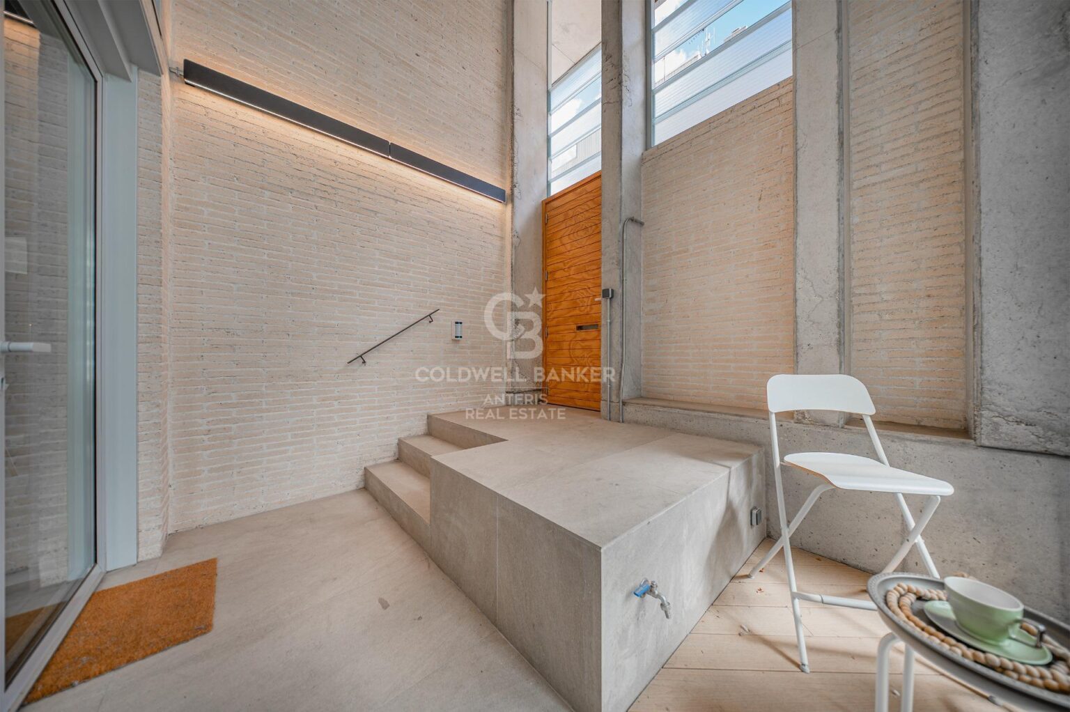 luminous duplex apartment in a sustainable building