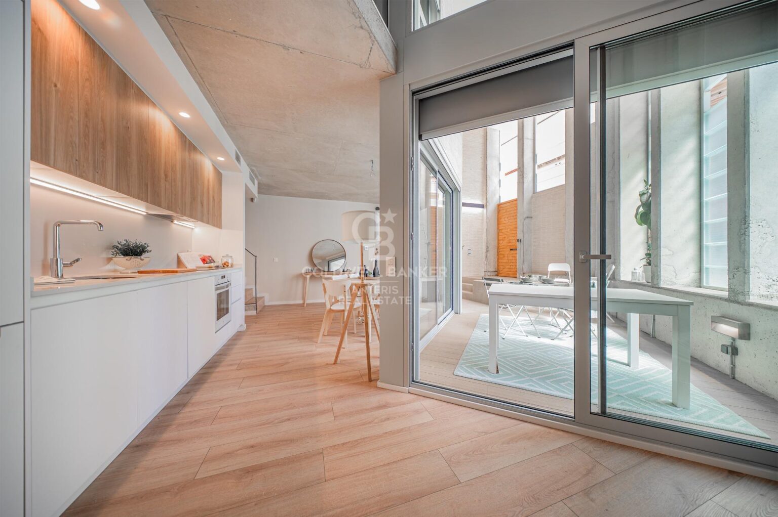 luminous duplex apartment in a sustainable building