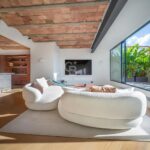 Ático reformado a estrenar en el paseo San Juan con 4 dormitorios en-suite y una terraza orientada a sur