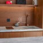 Ático reformado a estrenar en el paseo San Juan con 4 dormitorios en-suite y una terraza orientada a sur