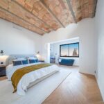 Ático reformado a estrenar en el paseo San Juan con 4 dormitorios en-suite y una terraza orientada a sur