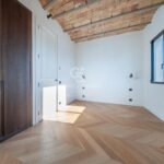 Ático reformado a estrenar en el paseo San Juan con 4 dormitorios en-suite y una terraza orientada a sur