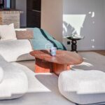 Ático reformado a estrenar en el paseo San Juan con 4 dormitorios en-suite y una terraza orientada a sur