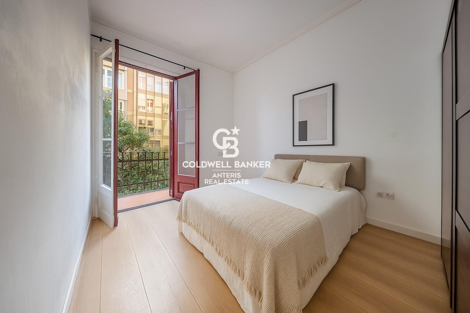 Historyczny urok w zabytkowej kamienicy w dzielnicy Eixample Dreta