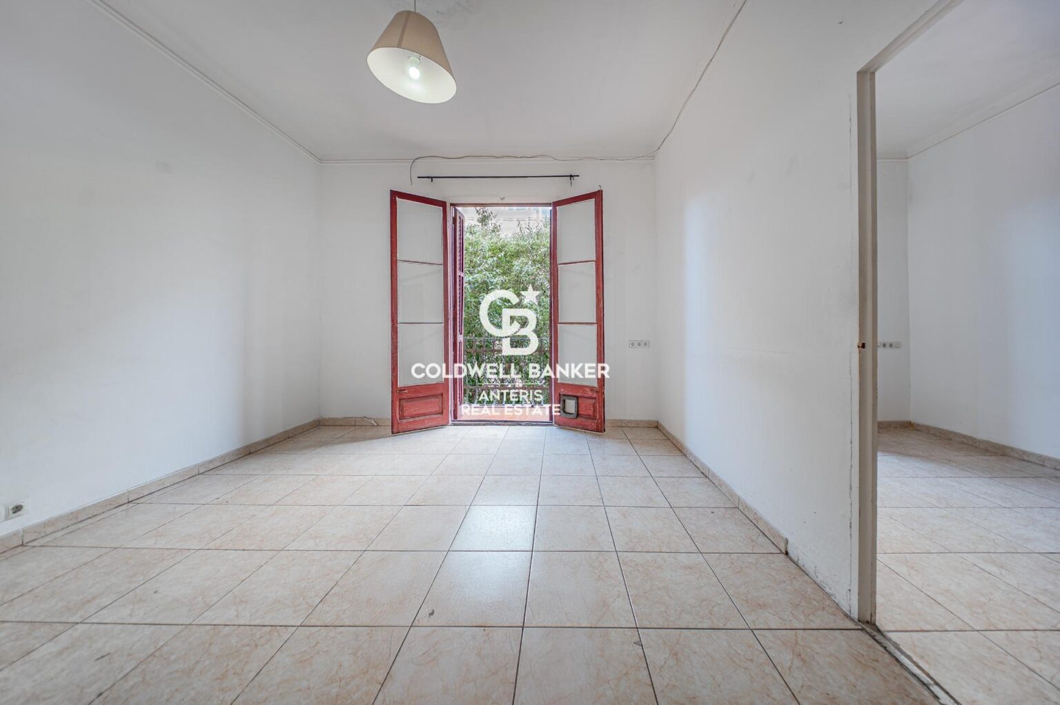 Historyczny urok w zabytkowej kamienicy w dzielnicy Eixample Dreta