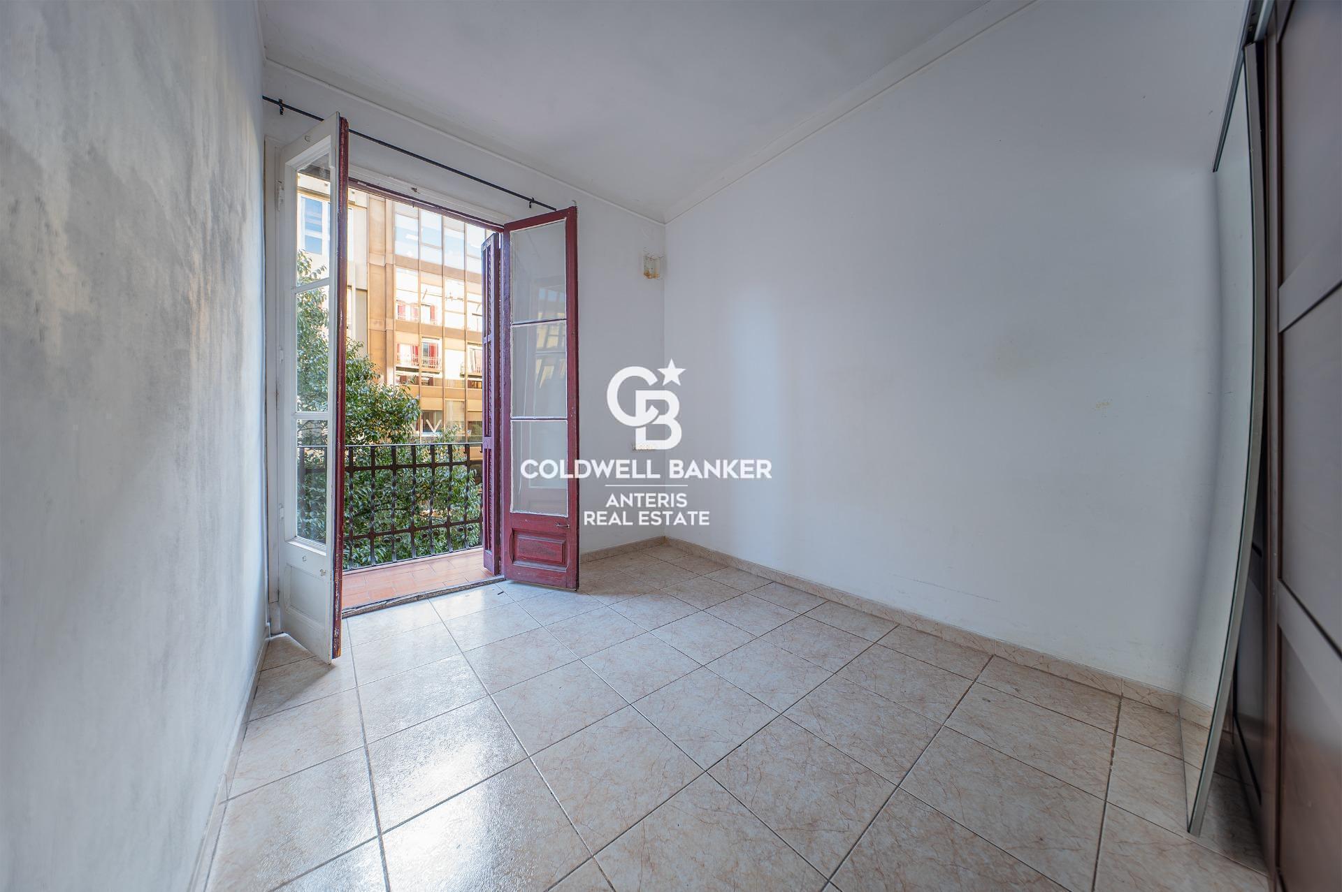 Encanto histórico en finca regia del Eixample Dret