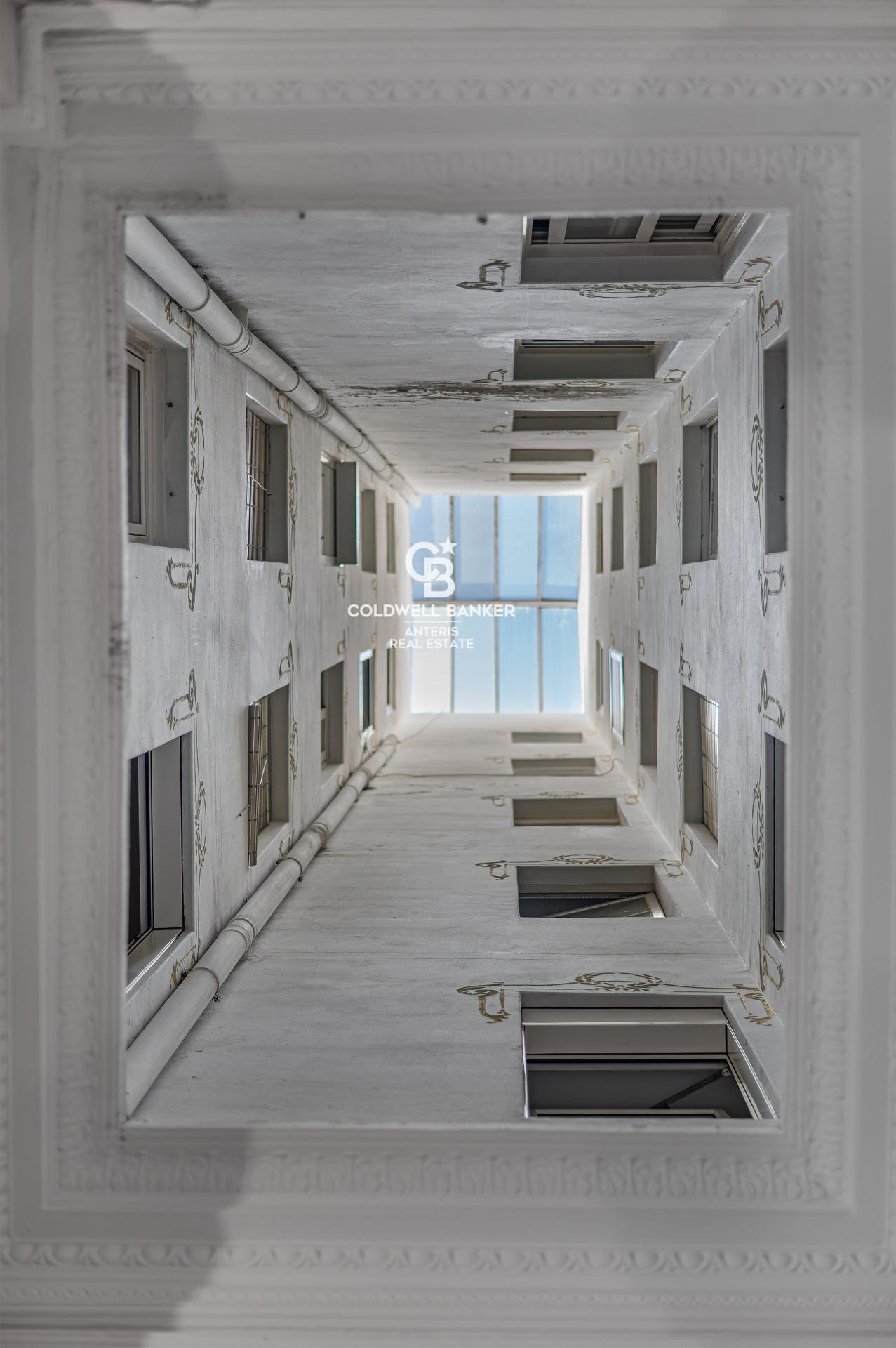 Encanto histórico en finca regia del Eixample Dret