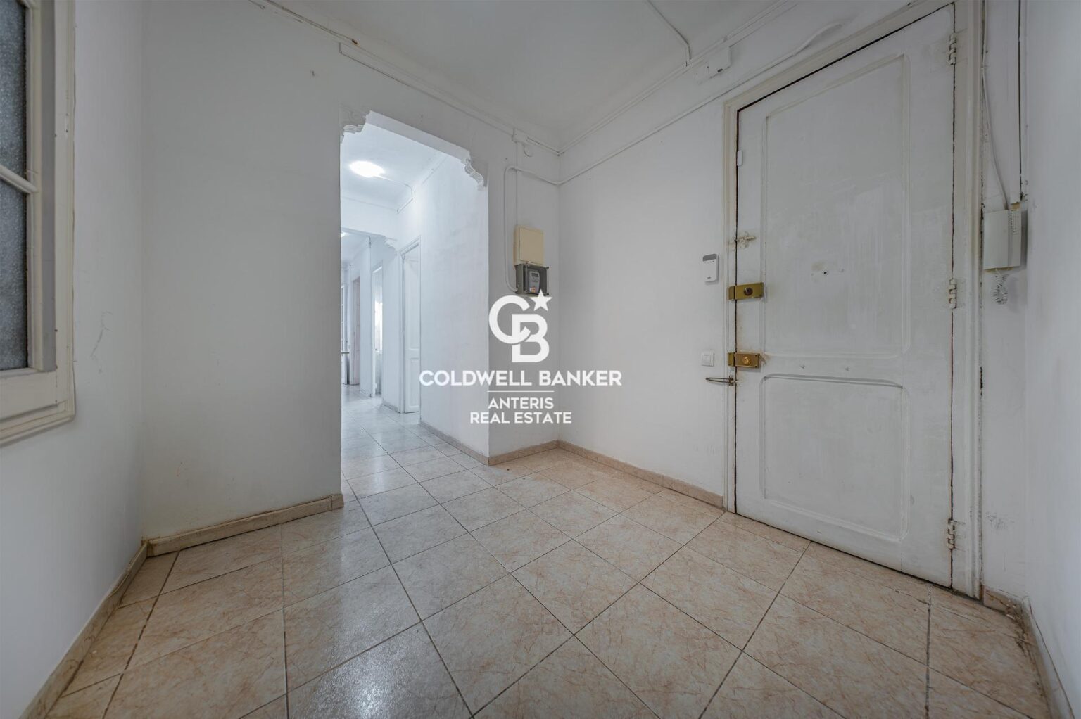 Historyczny urok w zabytkowej kamienicy w dzielnicy Eixample Dreta