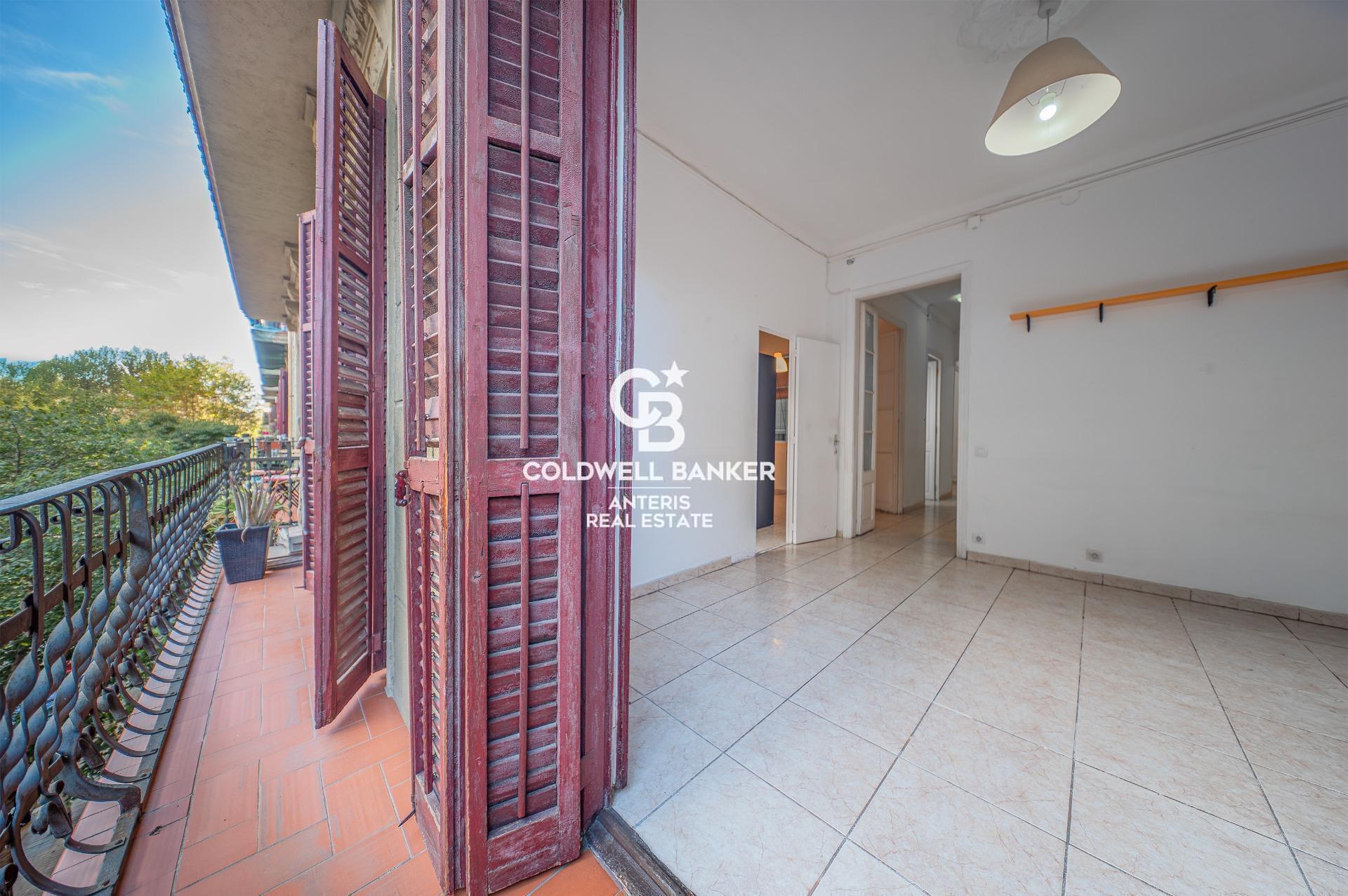 Encanto histórico en finca regia del Eixample Dret