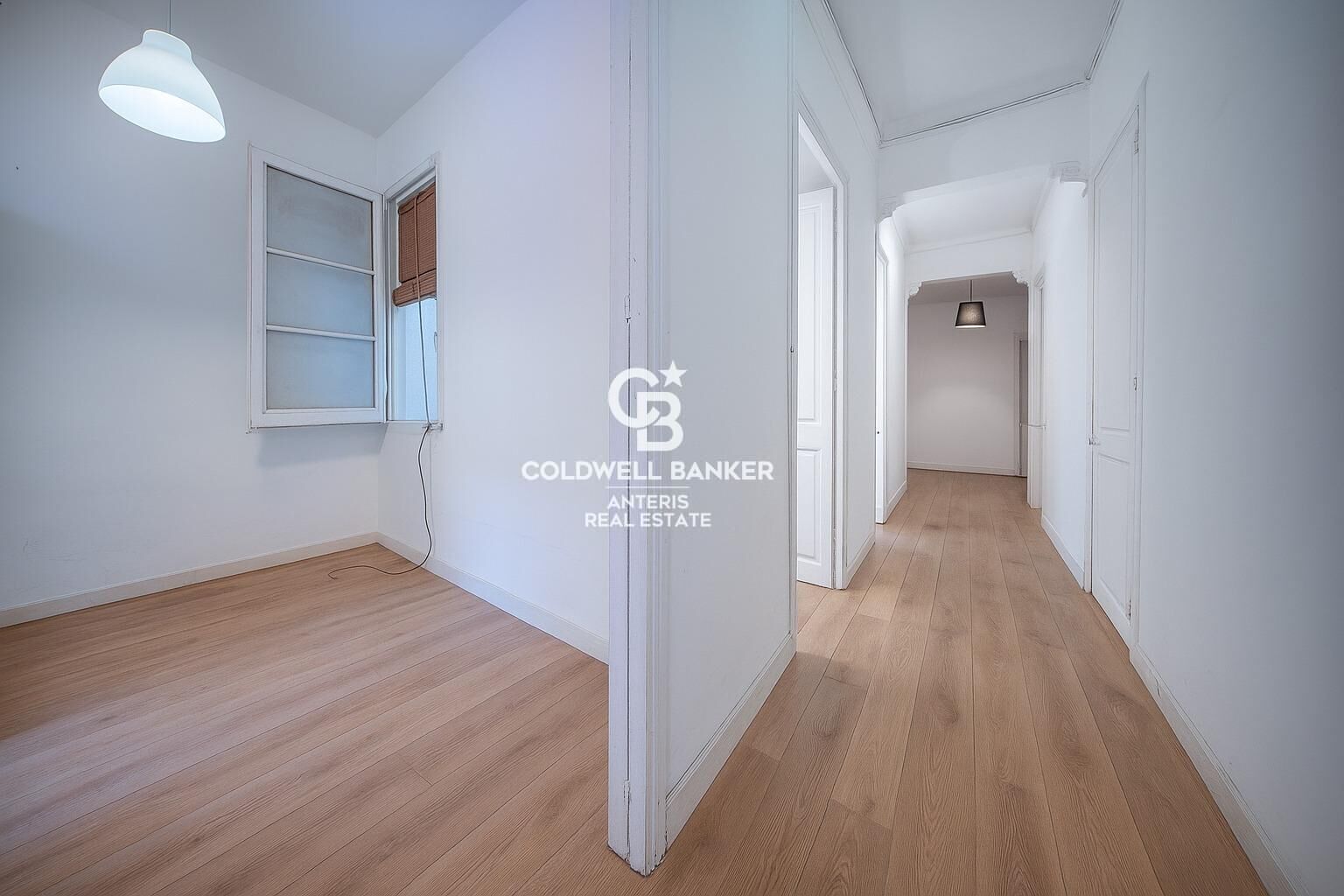 Historyczny urok w zabytkowej kamienicy w dzielnicy Eixample Dreta