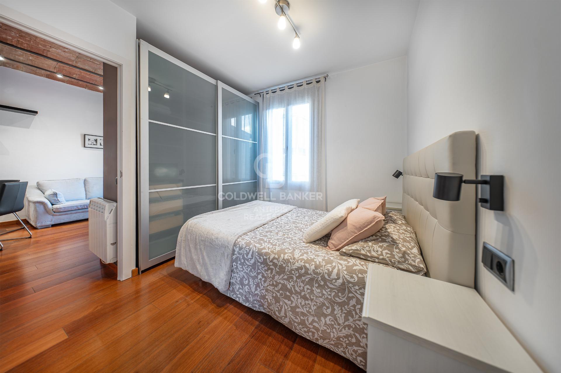 Piso en venta en el corazón de Les Corts situado en la última planta del edificio con ascensor