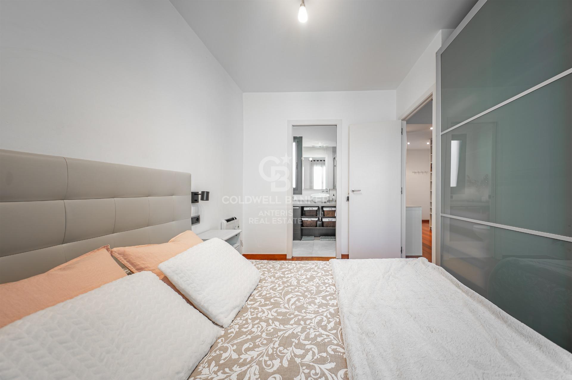 Piso en venta en el corazón de Les Corts situado en la última planta del edificio con ascensor