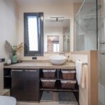 Jasny penthouse w klasycznej posiadłości