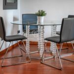 Jasny penthouse w klasycznej posiadłości