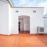 Jasny penthouse w klasycznej posiadłości