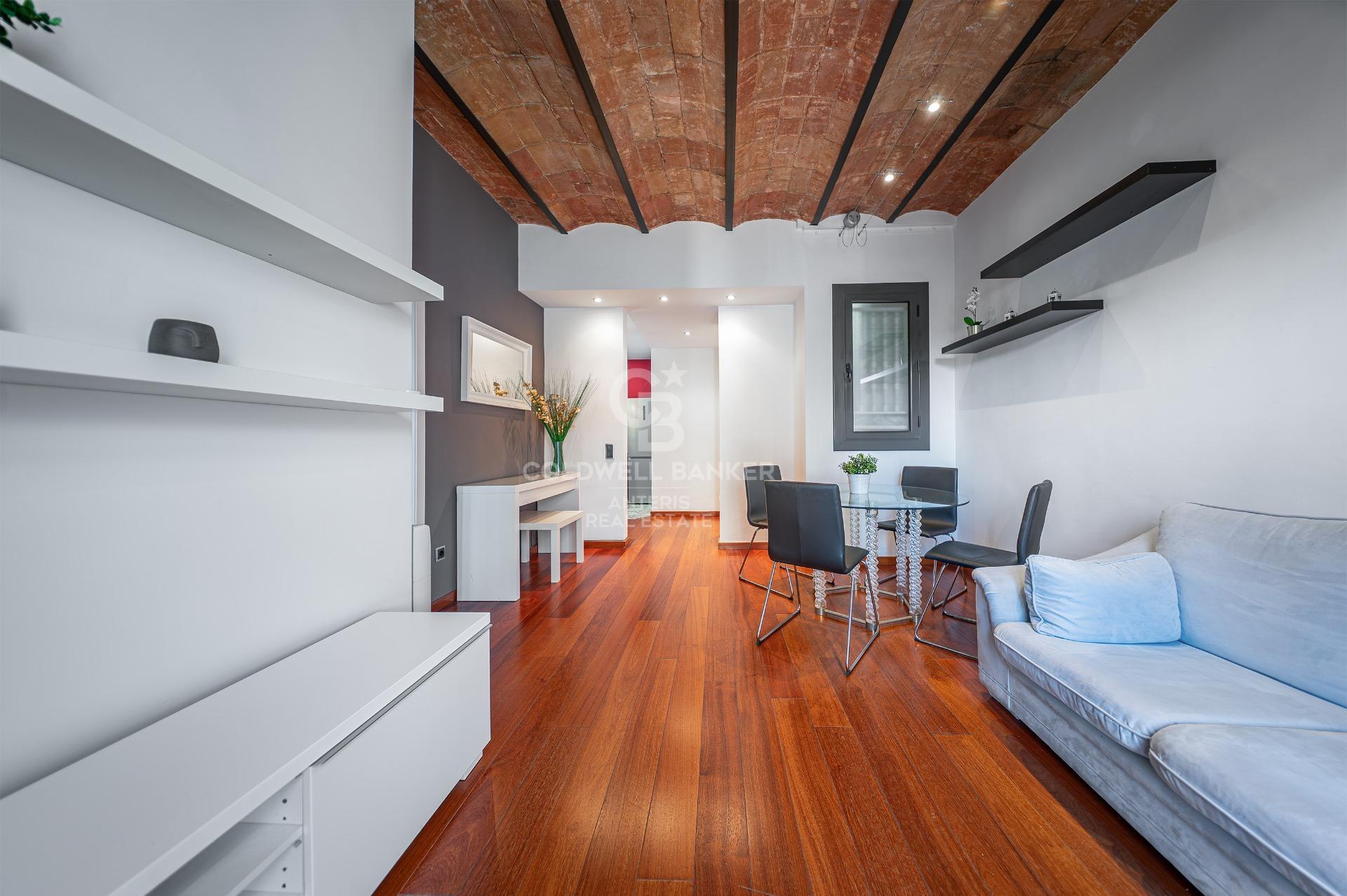 Piso en venta en el corazón de Les Corts situado en la última planta del edificio con ascensor