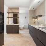 Ático con terraza, reformado y amueblado en la calle Girona