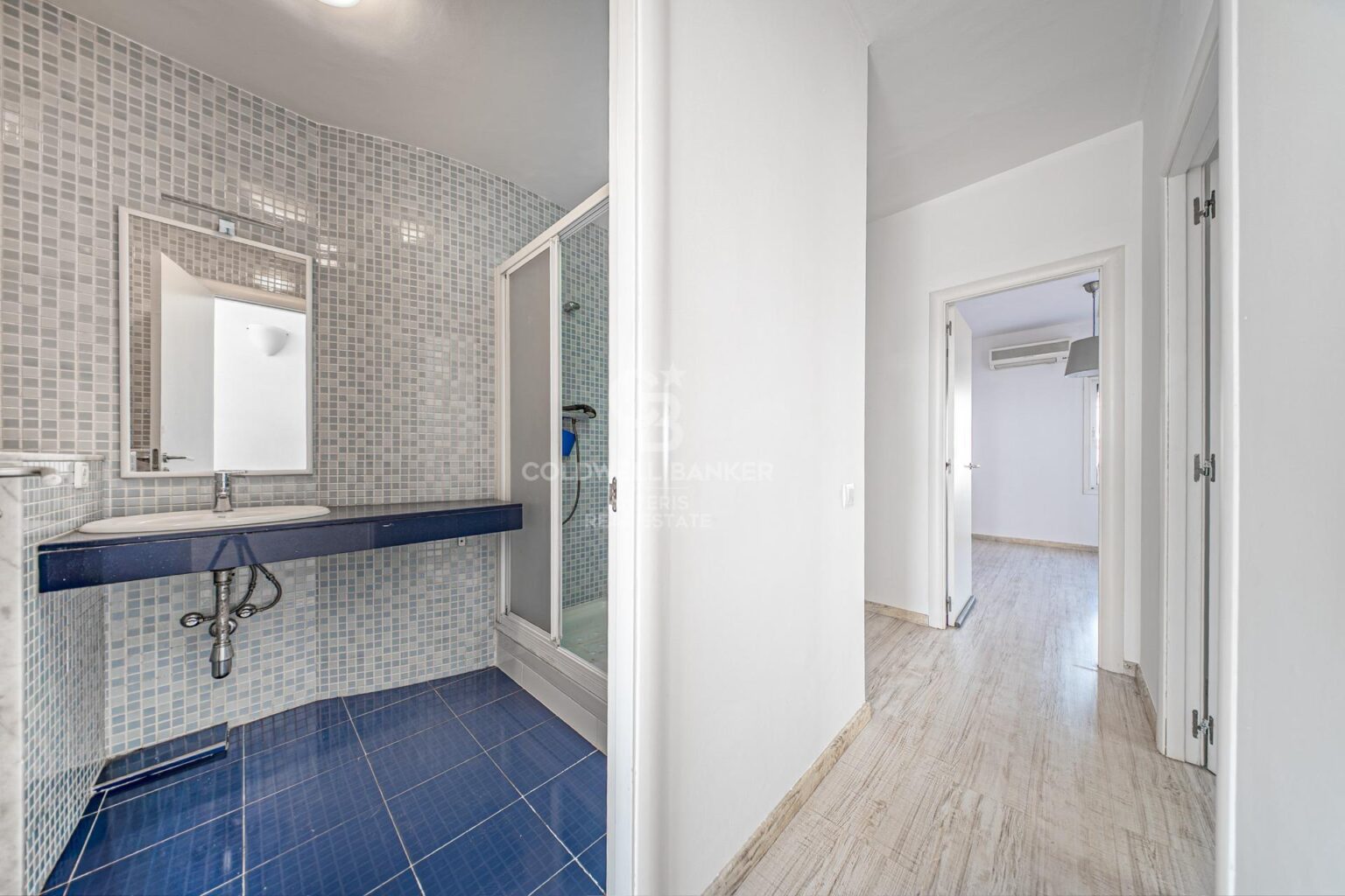 Penthouse in La Bonanova with two private terraces