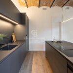 Przestronne mieszkanie po ekskluzywnym remoncie w centrum miasta