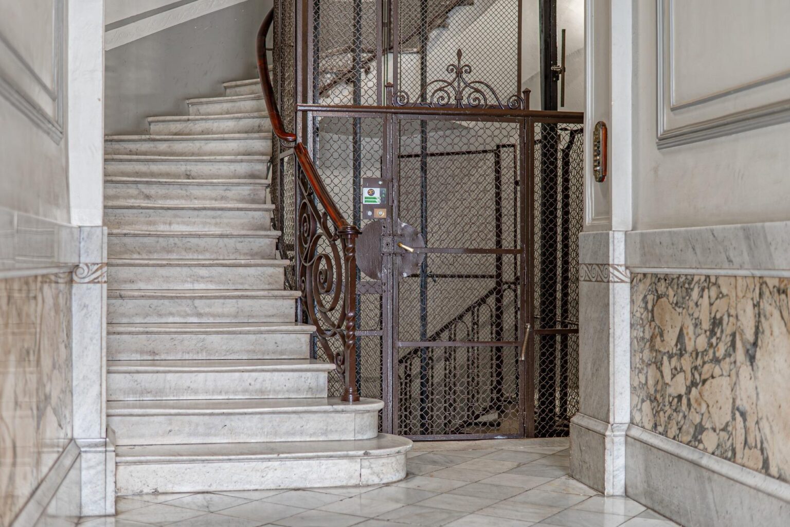 Luminoso y céntrico despacho en alquiler.