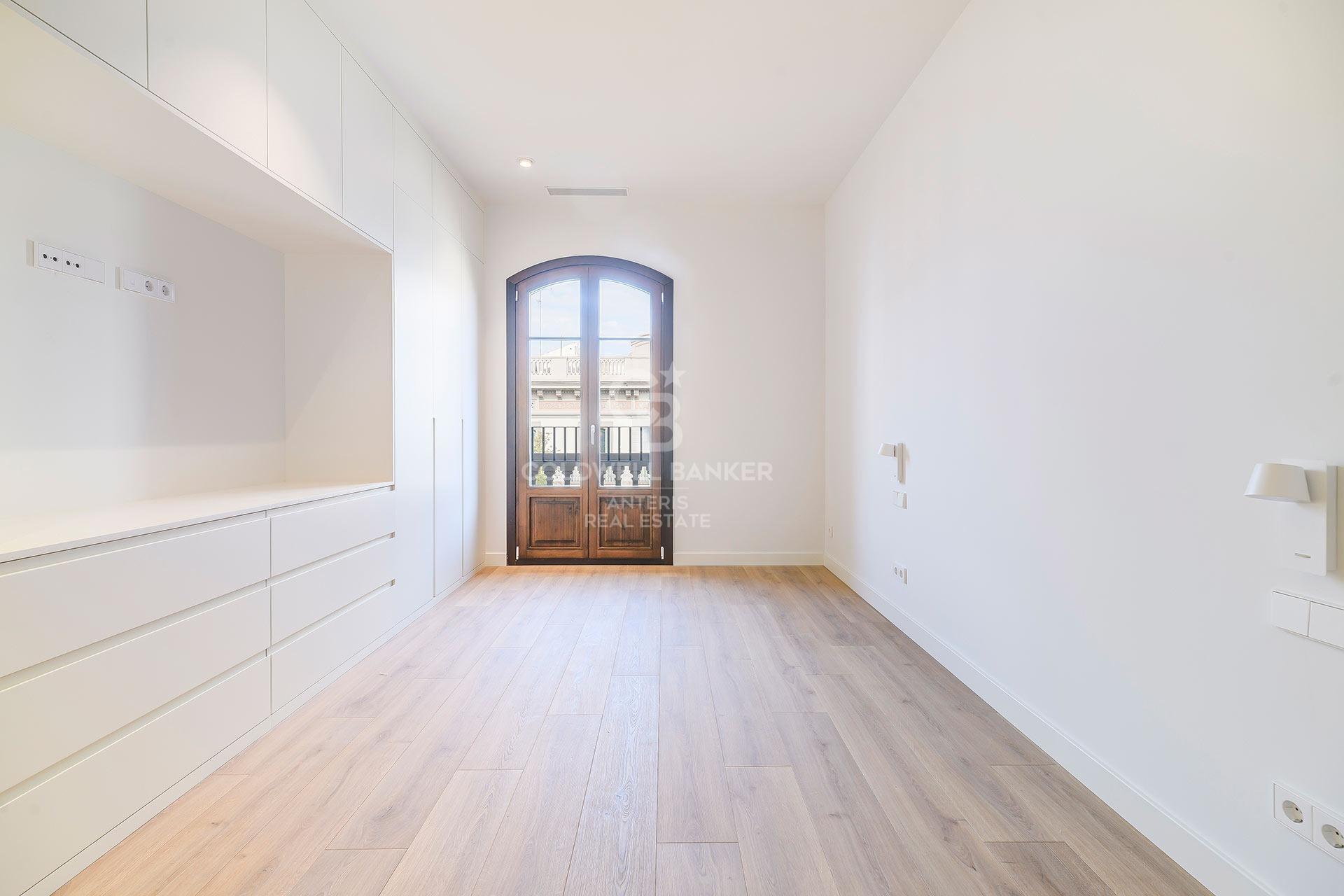 Exclusive penthouse with terrace in Dreta de l’Eixample