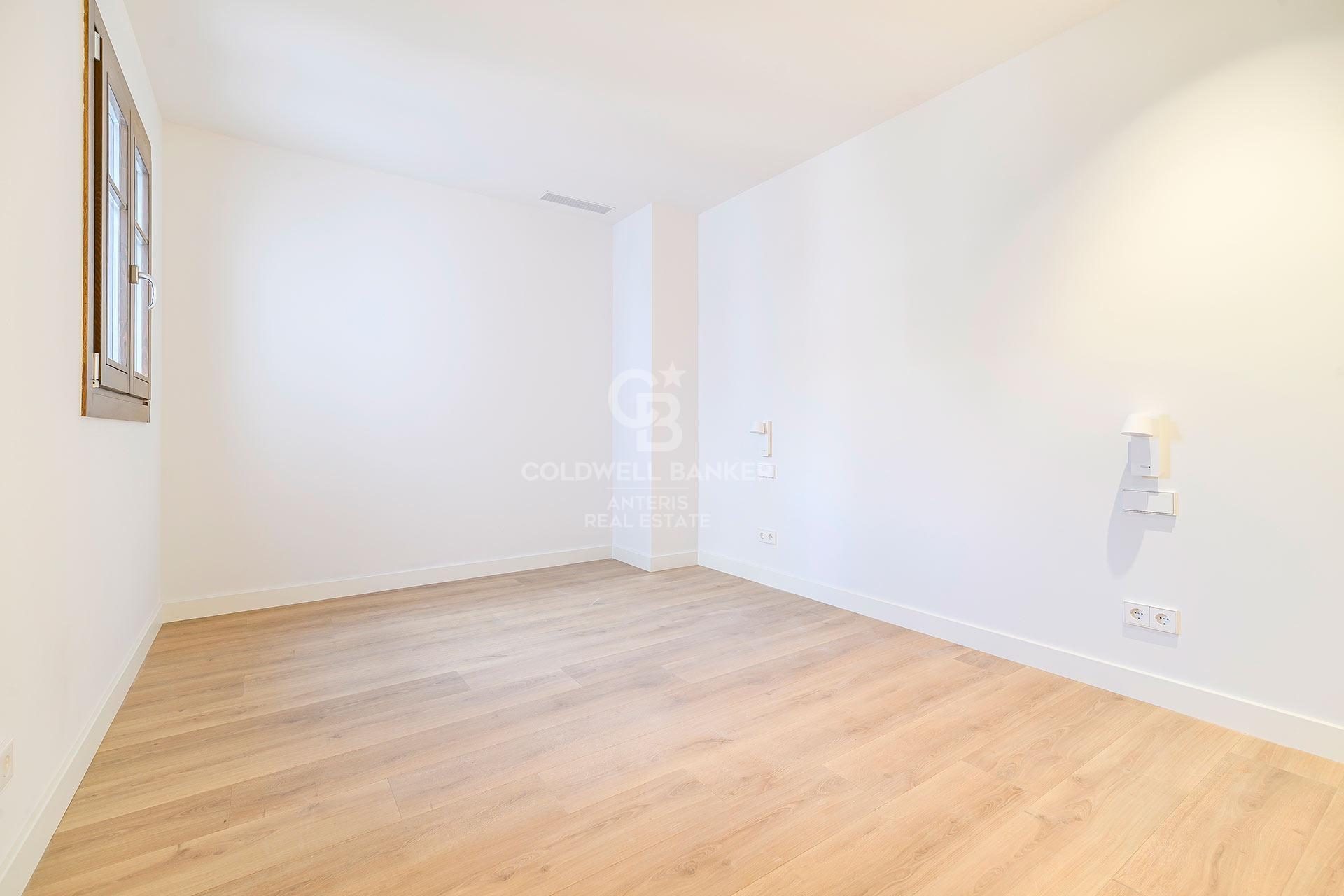 Exclusive penthouse with terrace in Dreta de l’Eixample