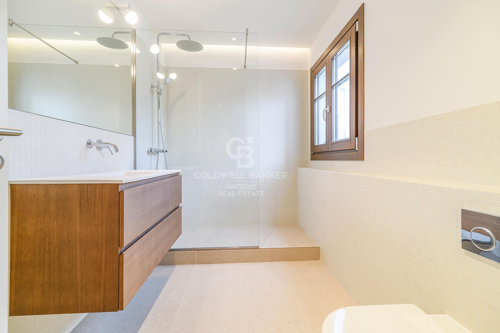 Exclusive penthouse with terrace in Dreta de l’Eixample