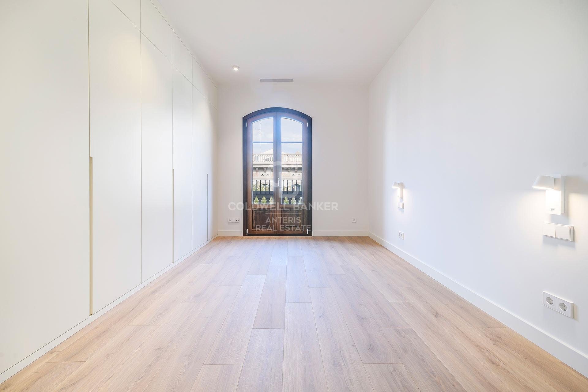 Exclusive penthouse with terrace in Dreta de l’Eixample