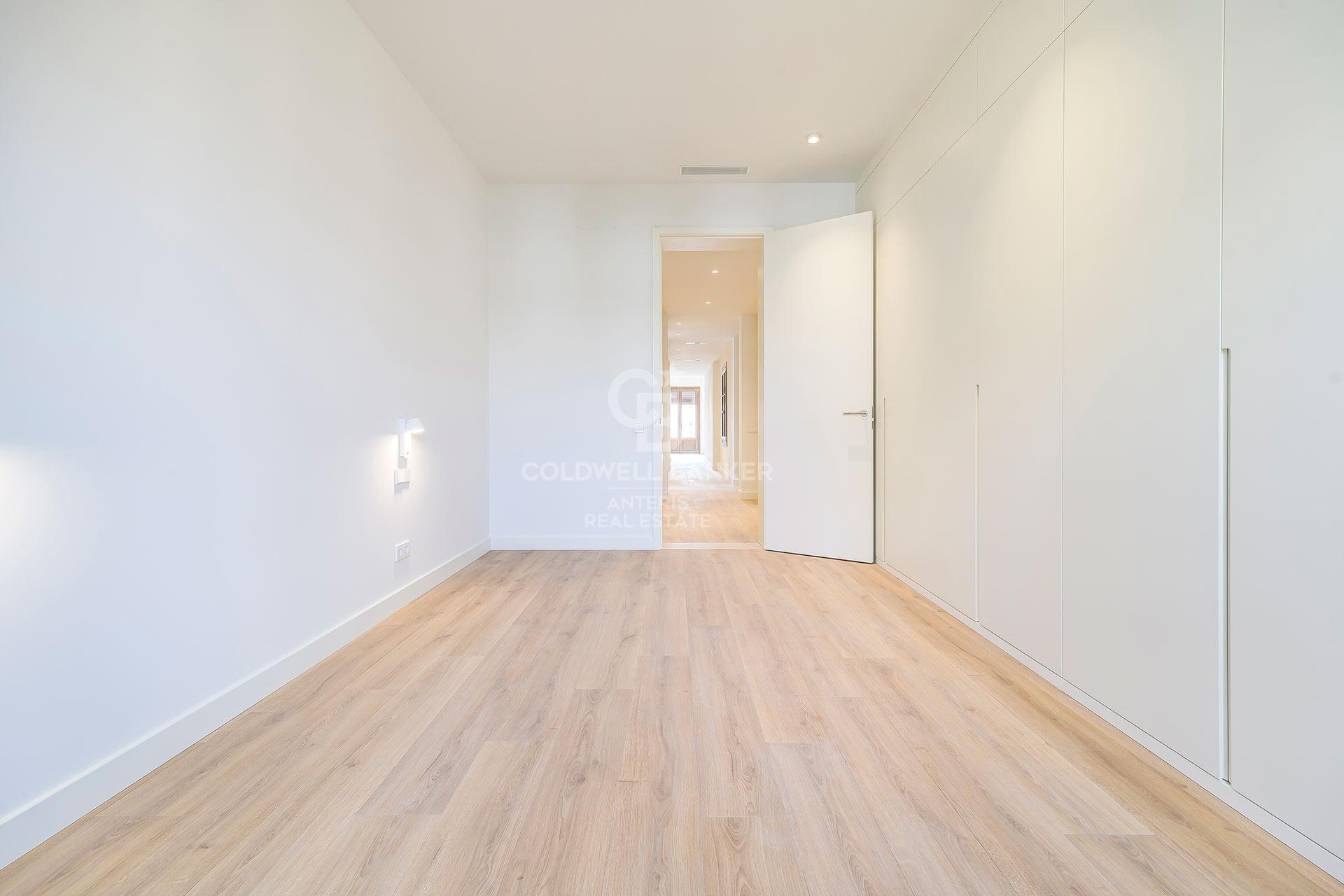 Exclusive penthouse with terrace in Dreta de l’Eixample