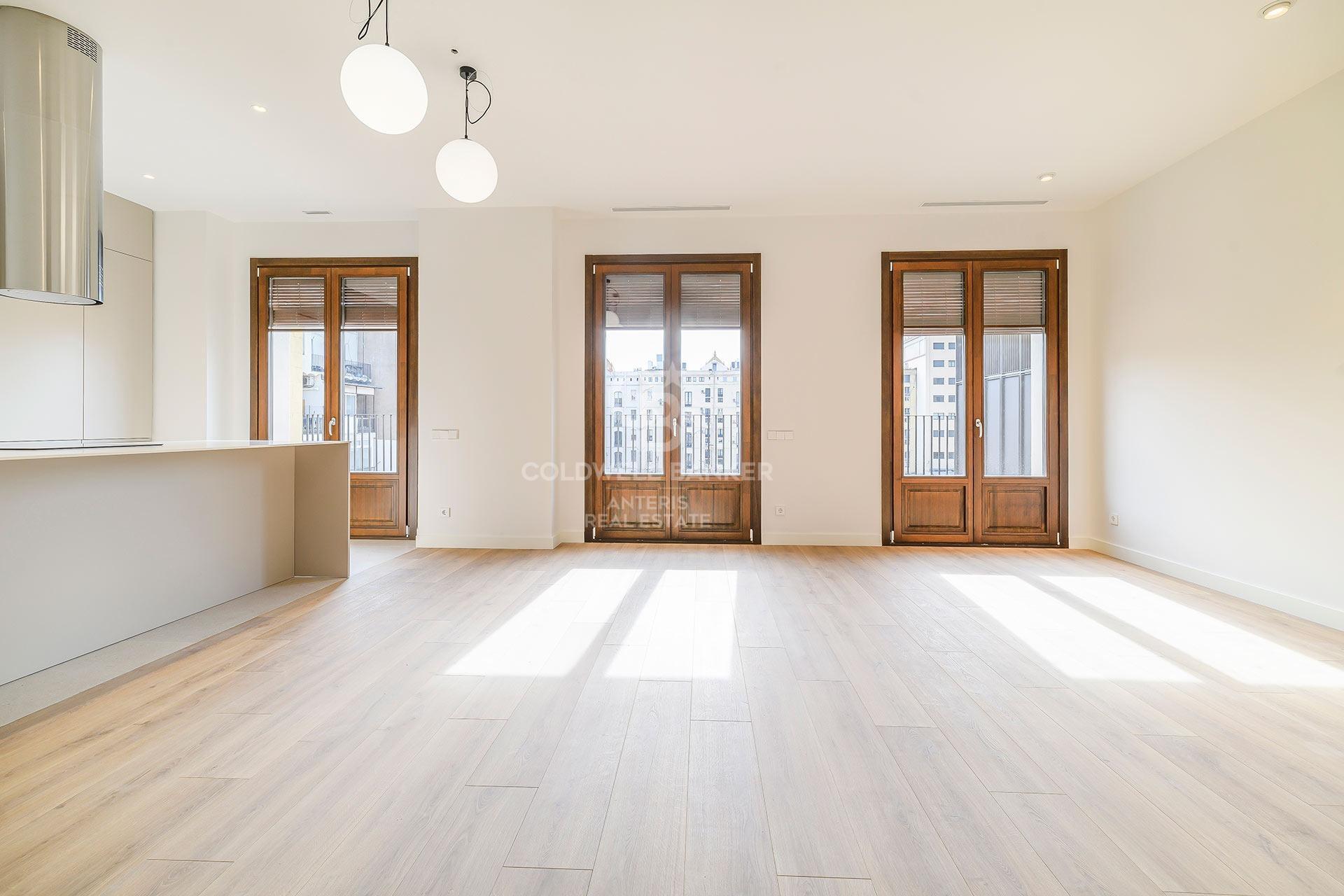 Exclusive penthouse with terrace in Dreta de l’Eixample