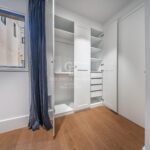 Ático dúplex con plazas de aparcamiento y trastero en una finca del famoso Enric Sagnier