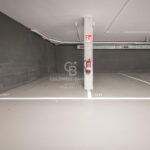 Ático dúplex con plazas de aparcamiento y trastero en una finca del famoso Enric Sagnier