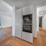 Ático dúplex con plazas de aparcamiento y trastero en una finca del famoso Enric Sagnier