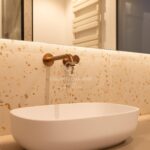 W pełni wyremontowany apartament na najwyższym piętrze w Quadrat d’or